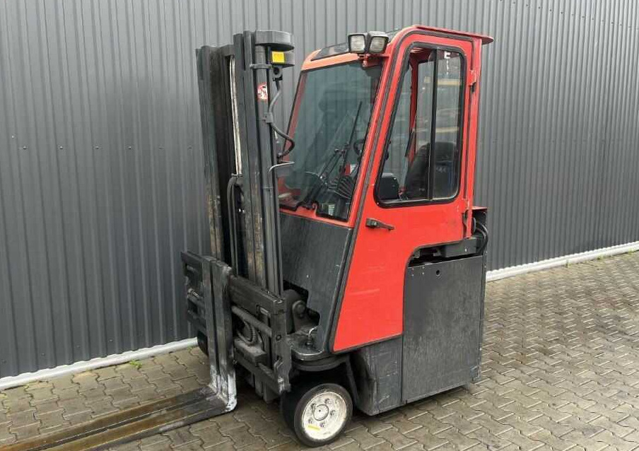 Combilift C2500CBE - Empilhador lateral: foto 1 Combilift C2500CBE - Empilhador lateral: foto 1