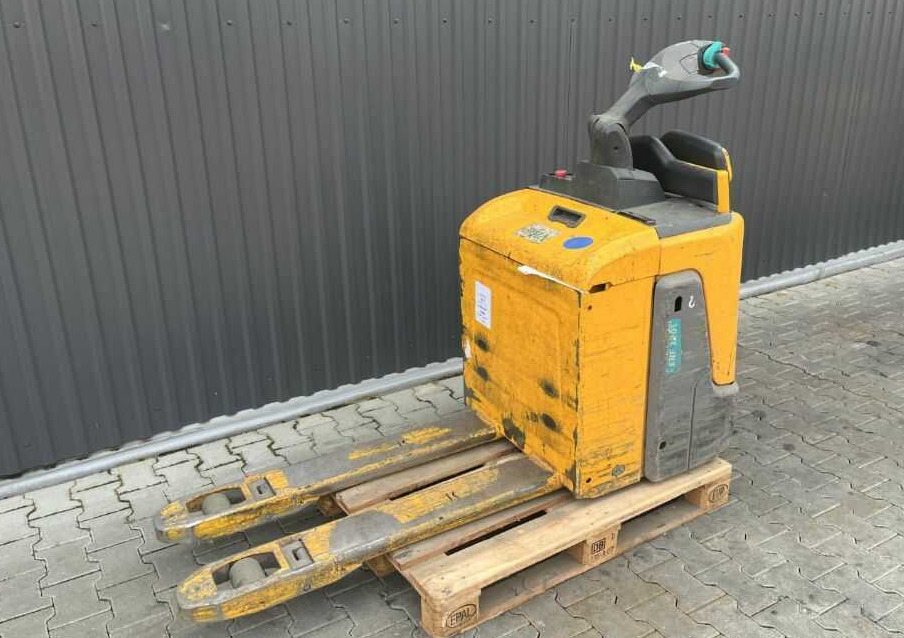 Jungheinrich ERE120 - Stacker: foto 1 Jungheinrich ERE120 - Stacker: foto 1