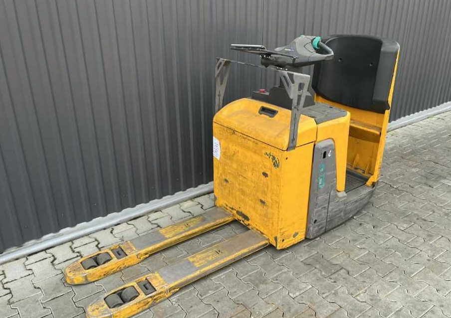 Jungheinrich ERE120 - Stacker: foto 1 Jungheinrich ERE120 - Stacker: foto 1