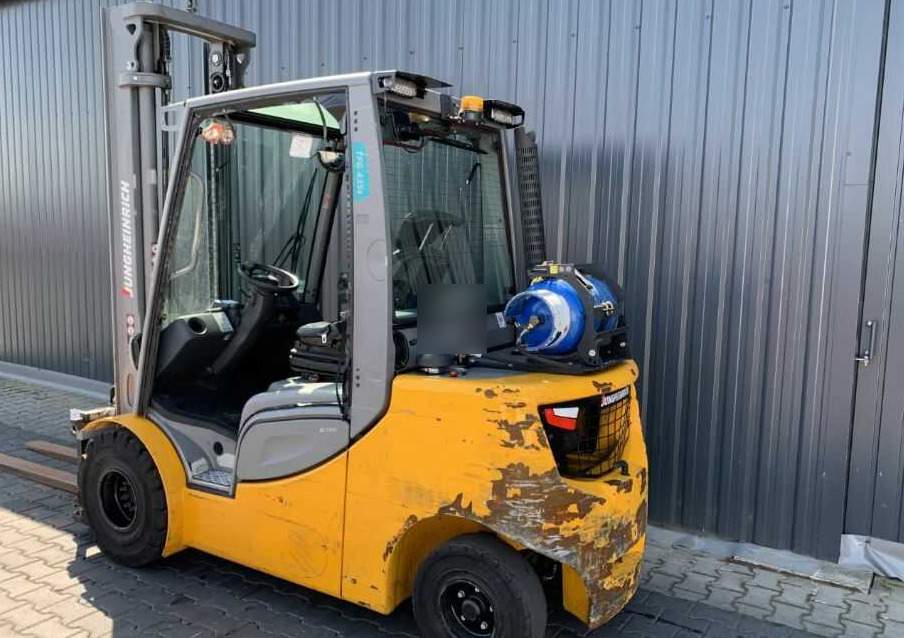 Jungheinrich TFG435s - Empilhadeira a gás: foto 3 Jungheinrich TFG435s - Empilhadeira a gás: foto 3