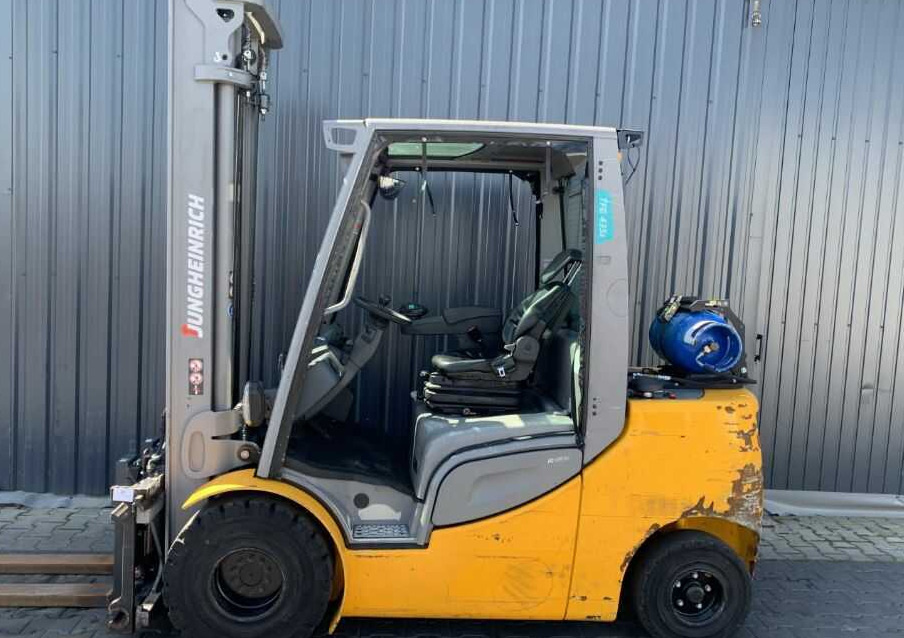 Jungheinrich TFG435s - Empilhadeira a gás: foto 2 Jungheinrich TFG435s - Empilhadeira a gás: foto 2