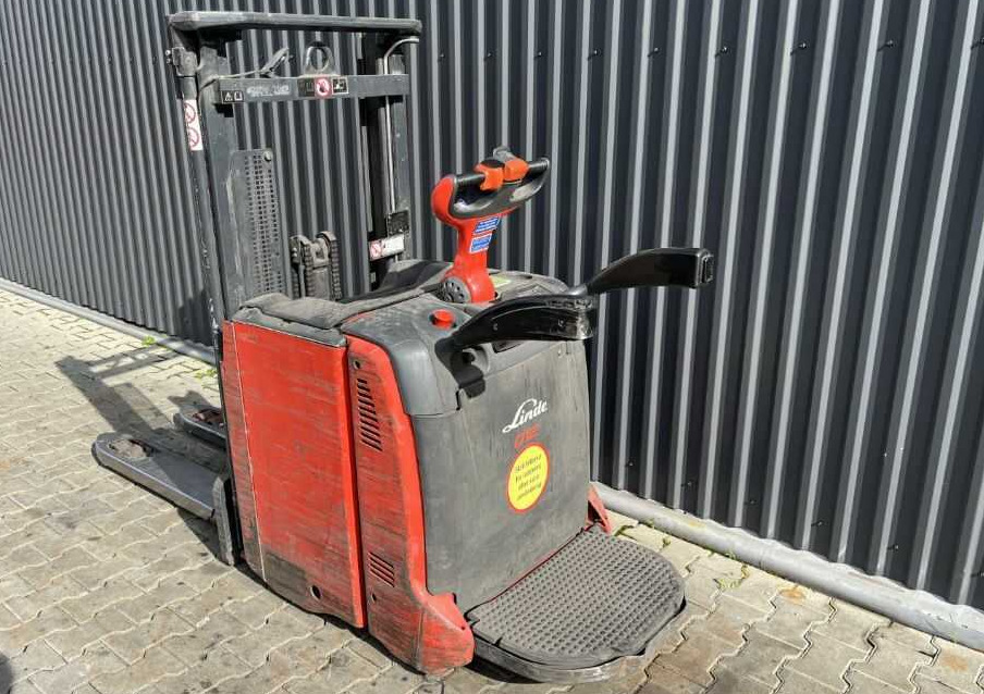 Linde D12AP - Stacker: foto 3 Linde D12AP - Stacker: foto 3