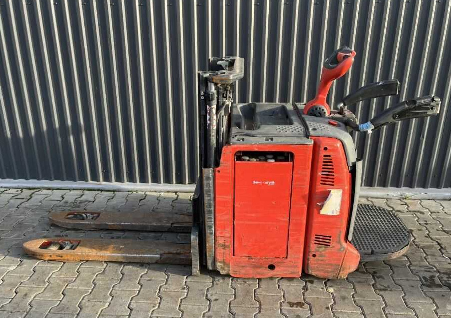 Linde D12AP - Stacker: foto 2 Linde D12AP - Stacker: foto 2
