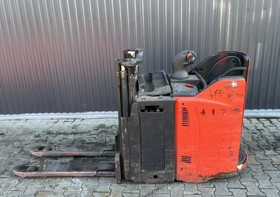 Linde D12HPSP - Stacker: foto 2 Linde D12HPSP - Stacker: foto 2