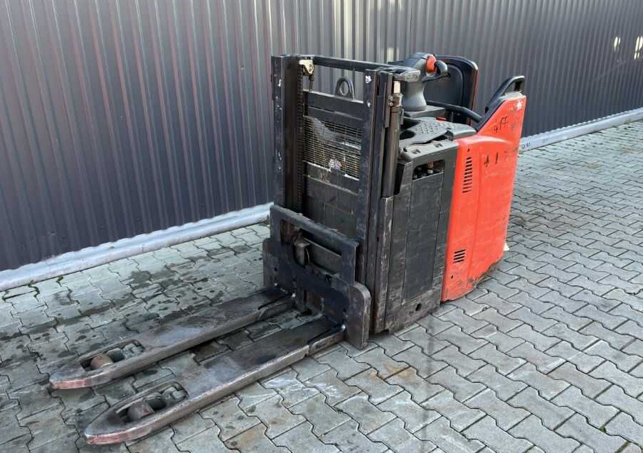 Linde D12HPSP - Stacker: foto 1 Linde D12HPSP - Stacker: foto 1