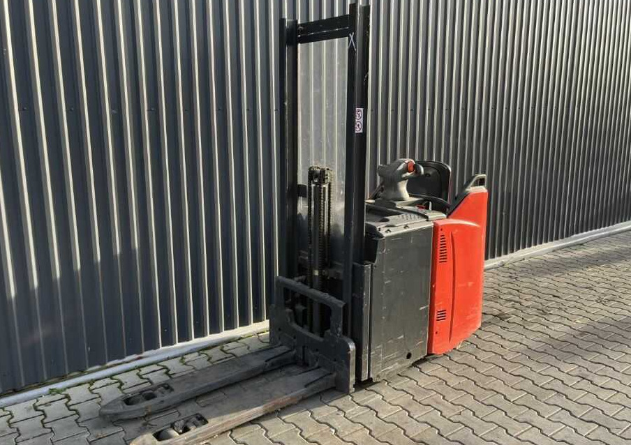 Linde D12SP - Stacker: foto 1 Linde D12SP - Stacker: foto 1