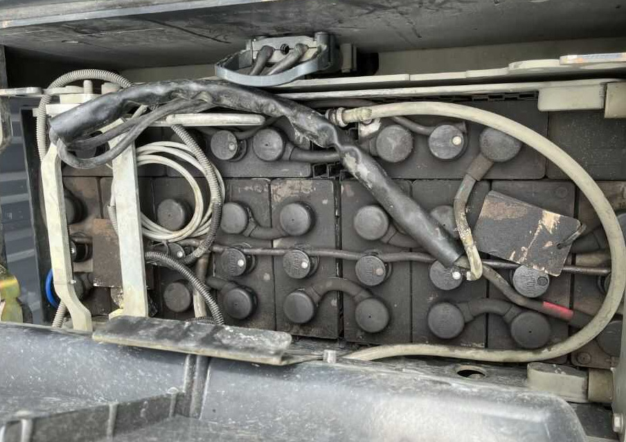 Linde D12SPHP - Stacker: foto 5 Linde D12SPHP - Stacker: foto 5