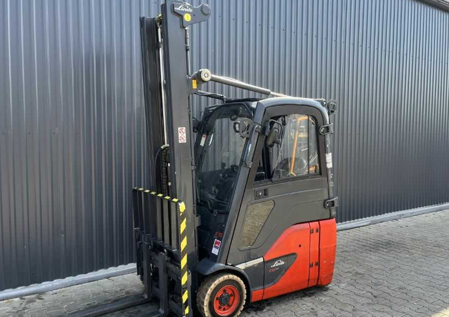 Linde E15-02 - Empilhadeira elétrica: foto 1 Linde E15-02 - Empilhadeira elétrica: foto 1