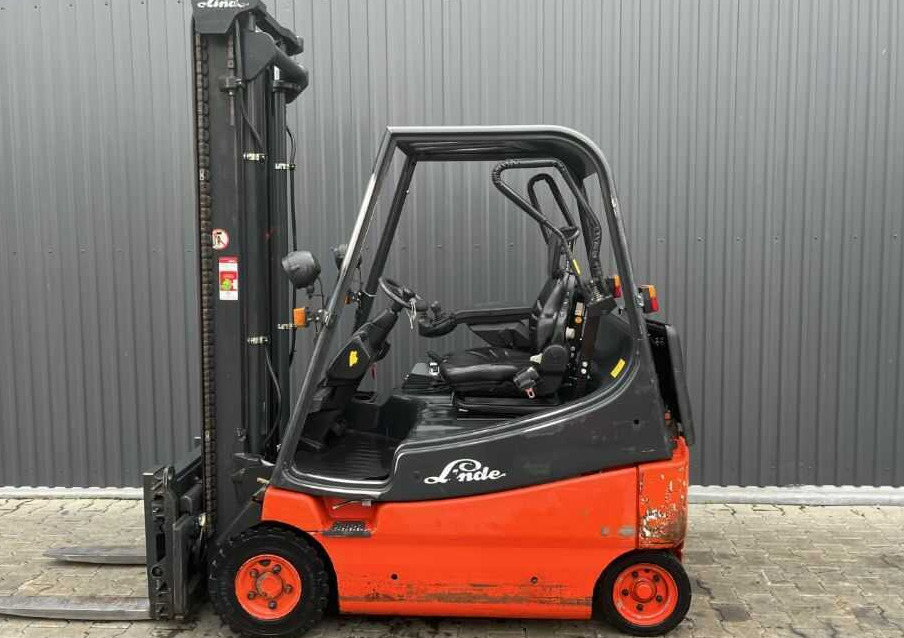 Linde E20 - Empilhadeira elétrica: foto 2 Linde E20 - Empilhadeira elétrica: foto 2