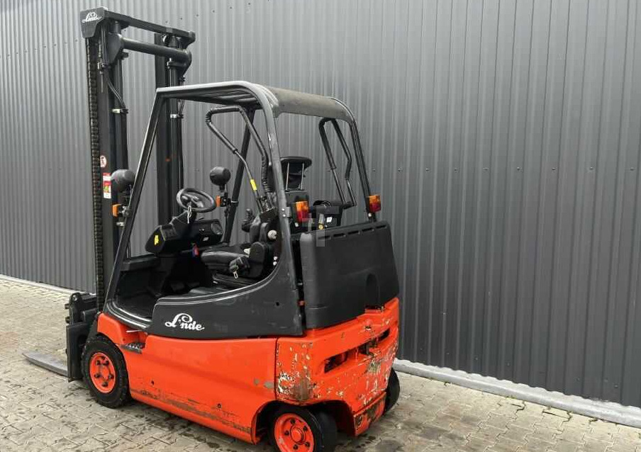 Linde E20 - Empilhadeira elétrica: foto 3 Linde E20 - Empilhadeira elétrica: foto 3