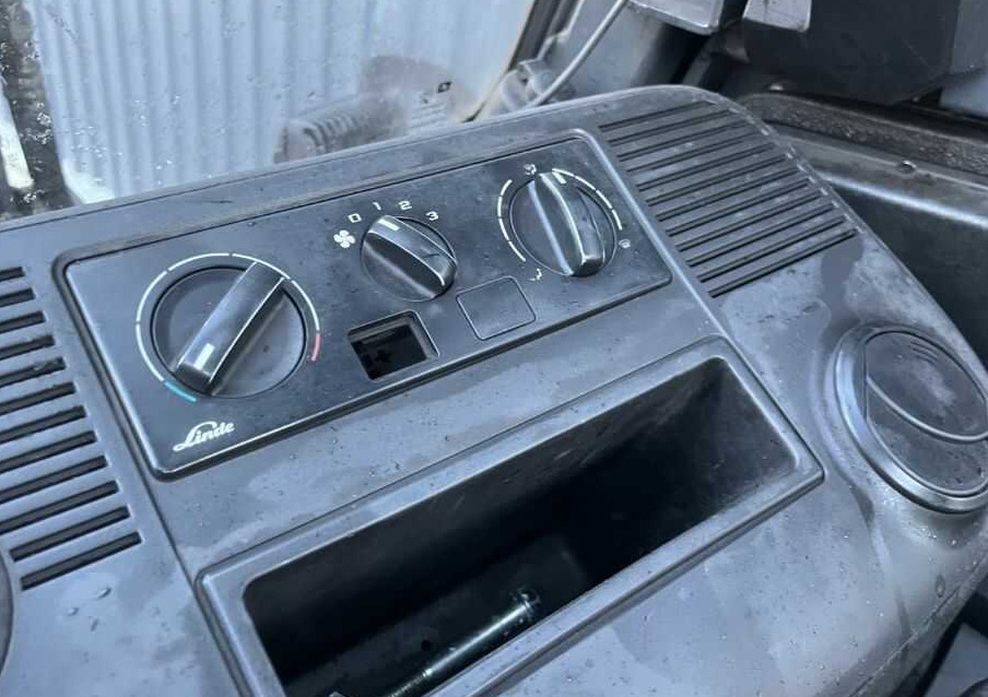 Linde E35HL-02 - Empilhadeira elétrica: foto 5 Linde E35HL-02 - Empilhadeira elétrica: foto 5