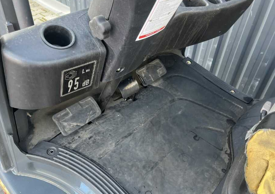 Empilhadeira a gás Linde H16T-01: foto 8