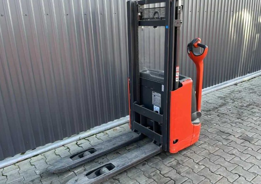 Linde L10B - Stacker: foto 1 Linde L10B - Stacker: foto 1