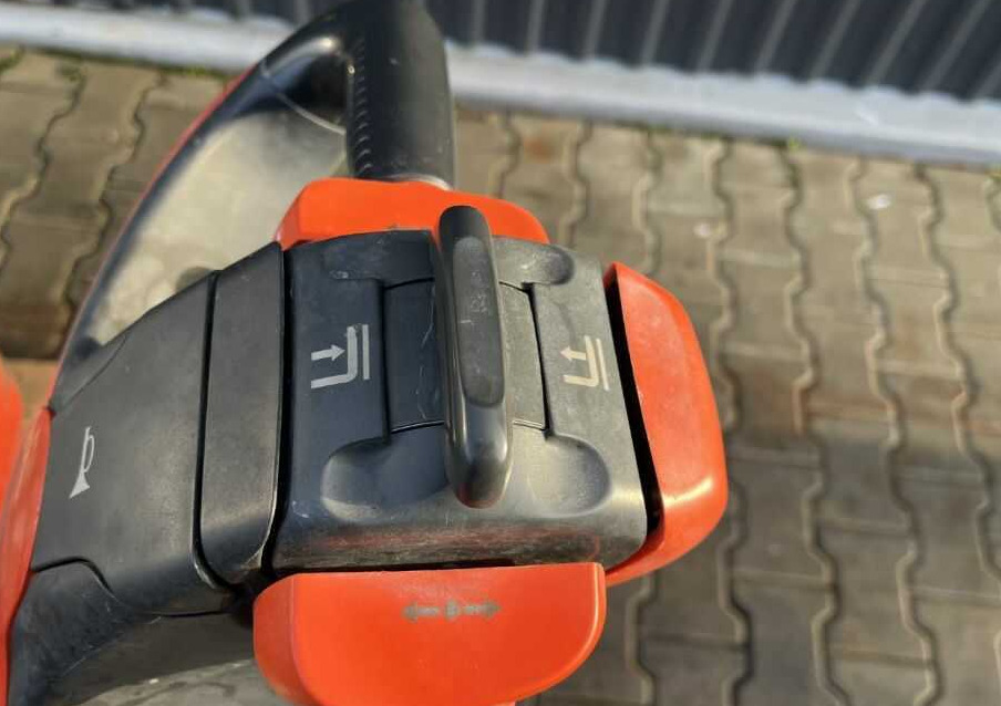 Linde L12 - Stacker: foto 3 Linde L12 - Stacker: foto 3