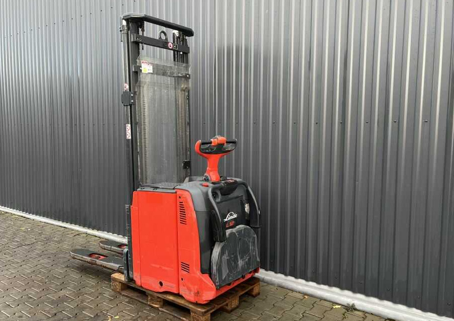 Linde L12AP - Stacker: foto 3 Linde L12AP - Stacker: foto 3