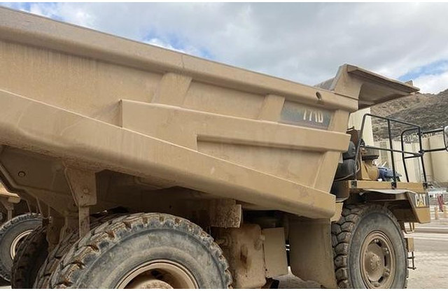 Caterpillar 771D - Dumper: foto 2 Caterpillar 771D - Dumper: foto 2
