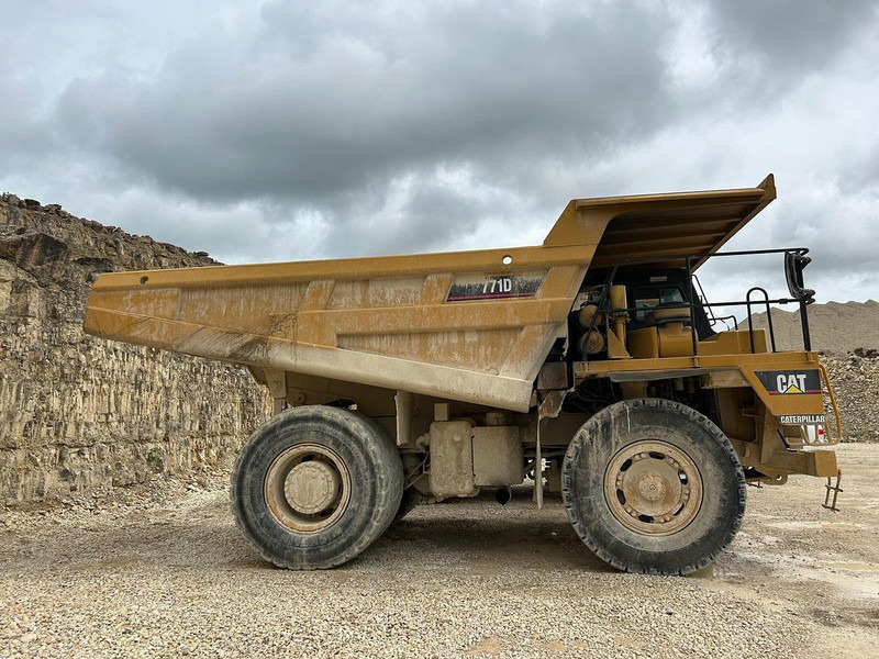 Caterpillar 771D - Caminhão fora de estrada: foto 3 Caterpillar 771D - Caminhão fora de estrada: foto 3