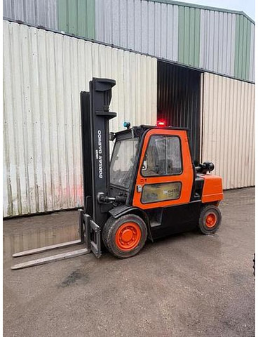Doosan D45SC - - Empilhadeira: foto 1 Doosan D45SC - - Empilhadeira: foto 1