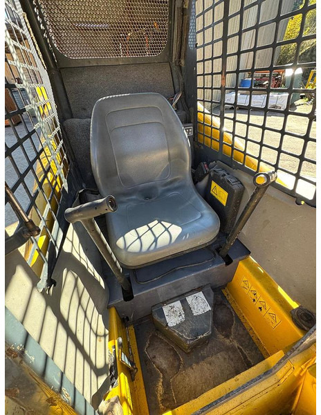 Gehl 1640 - Equipamento florestal: foto 4 Gehl 1640 - Equipamento florestal: foto 4