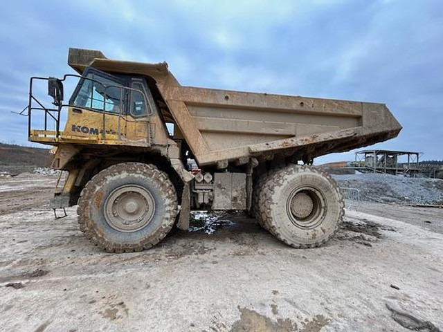Komatsu HD605-7 - Dumper: foto 2 Komatsu HD605-7 - Dumper: foto 2