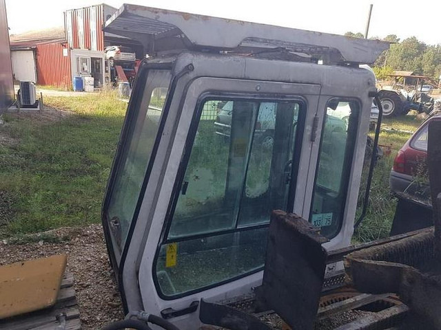 Liebherr A904 R904 A914 R914 A924 R924 A934 R934 A944 R944 A954 R954 - - Cabine de Máquina de construção: foto 2 Liebherr A904 R904 A914 R914 A924 R924 A934 R934 A944 R944 A954 R954 - - Cabine de Máquina de construção: foto 2