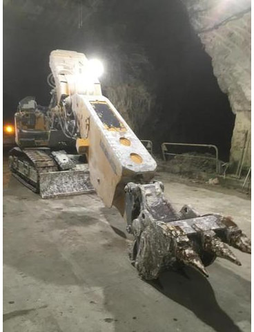 Liebherr R 944 C - Escavadeira: foto 2 Liebherr R 944 C - Escavadeira: foto 2