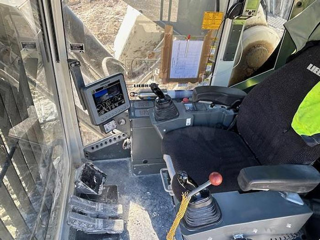 Liebherr R9100 - Escavadora de rastos: foto 5 Liebherr R9100 - Escavadora de rastos: foto 5