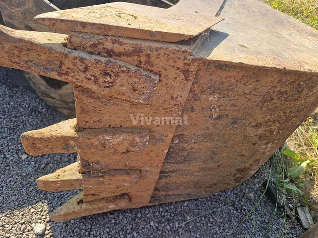 Terex TLB840PS - Balde: foto 2 Terex TLB840PS - Balde: foto 2