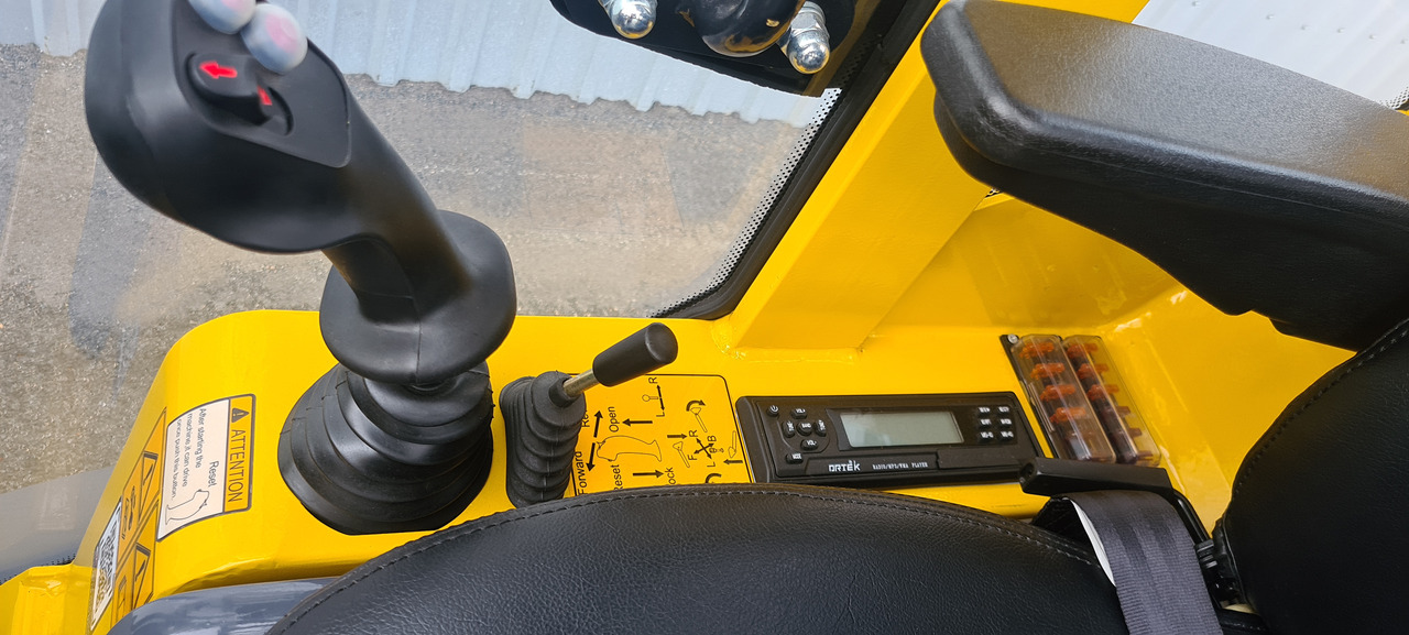 Carregadeira articulada nuevo Eurotrac W11 Radlader Hoflader: foto 8 Carregadeira articulada nuevo Eurotrac W11 Radlader Hoflader: foto 8