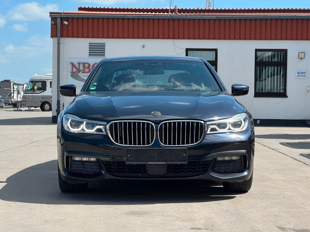 BMW 740D*xDrive*ACC* MASSAGE *STANDHE *LUFT*M PAKET BMW 740D*xDrive*ACC* MASSAGE *STANDHE *LUFT*M PAKET - Sedã: foto 2 BMW 740D*xDrive*ACC* MASSAGE *STANDHE *LUFT*M PAKET BMW 740D*xDrive*ACC* MASSAGE *STANDHE *LUFT*M PAKET - Sedã: foto 2