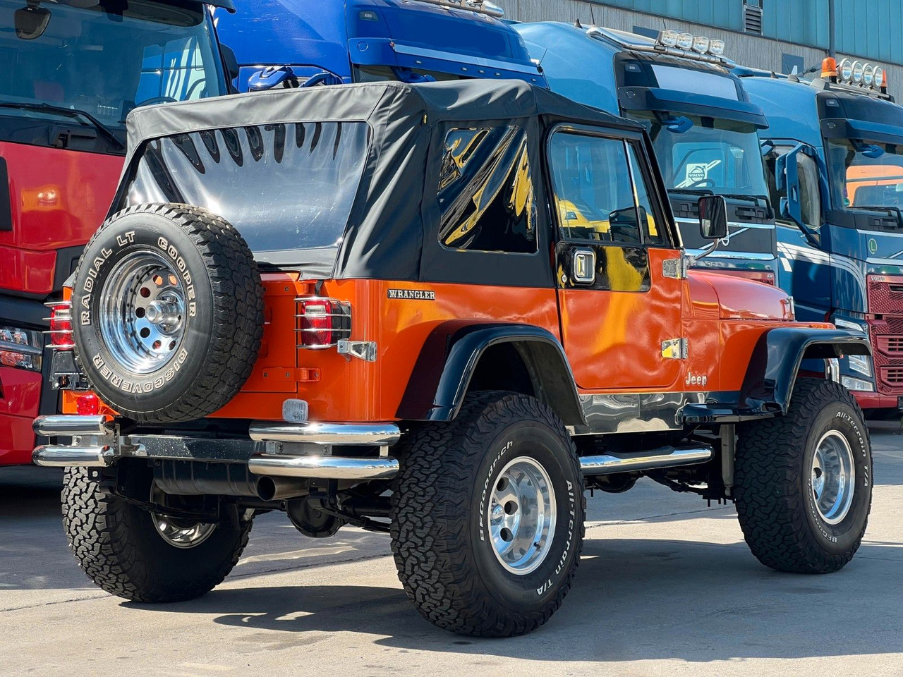 Jeep Wrangler * V8 UMBAU * OLDTIMER * TOP * - SUV: foto 5 Jeep Wrangler * V8 UMBAU * OLDTIMER * TOP * - SUV: foto 5