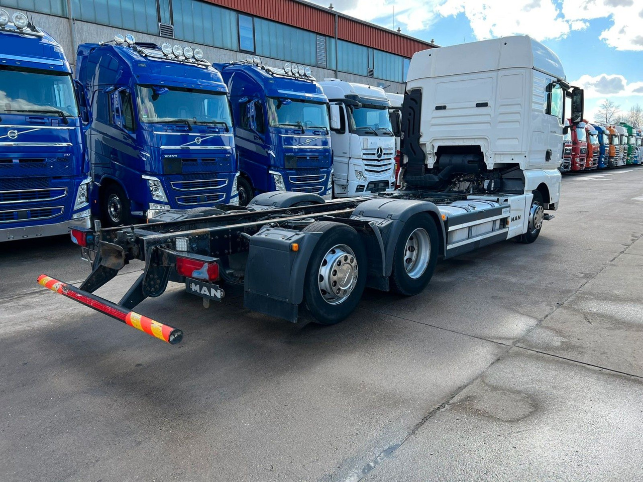 MAN TGX 26.440 * RETARDER * LIFTACHSE * VOLLUFTFED.* - Caminhão chassi: foto 4 MAN TGX 26.440 * RETARDER * LIFTACHSE * VOLLUFTFED.* - Caminhão chassi: foto 4