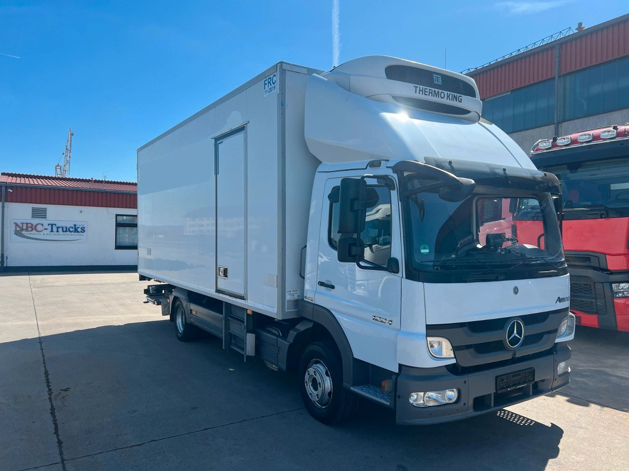 Mercedes-Benz Atego 1224 * KLIMA * THERMO KING * BÄR 1,5t * - Caminhão frigorífico: foto 3 Mercedes-Benz Atego 1224 * KLIMA * THERMO KING * BÄR 1,5t * - Caminhão frigorífico: foto 3