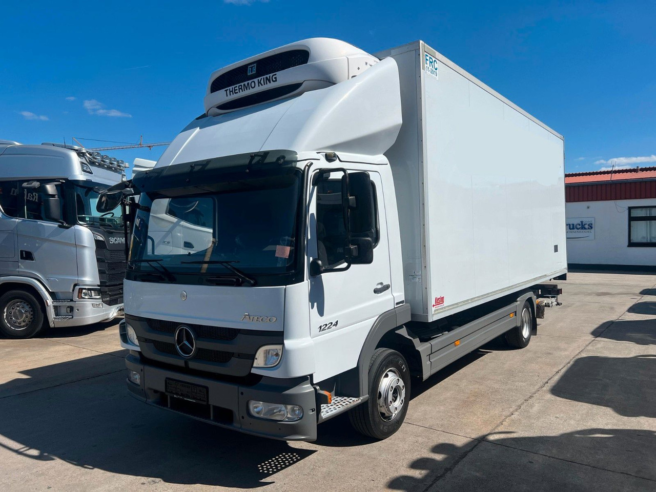 Mercedes-Benz Atego 1224 * KLIMA * THERMO KING * BÄR 1,5t * - Caminhão frigorífico: foto 1 Mercedes-Benz Atego 1224 * KLIMA * THERMO KING * BÄR 1,5t * - Caminhão frigorífico: foto 1