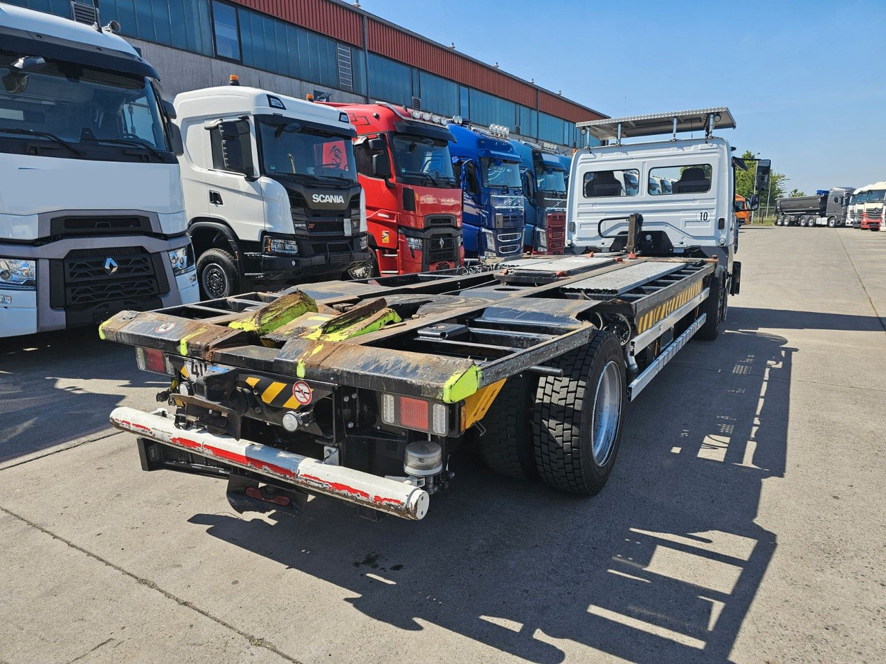 Mercedes-Benz KAMAG * WBH25 * UMSETZER * KLIMA * STANDHEIZ. * - Caminhão transportador de contêineres/ Caixa móvel: foto 5 Mercedes-Benz KAMAG * WBH25 * UMSETZER * KLIMA * STANDHEIZ. * - Caminhão transportador de contêineres/ Caixa móvel: foto 5