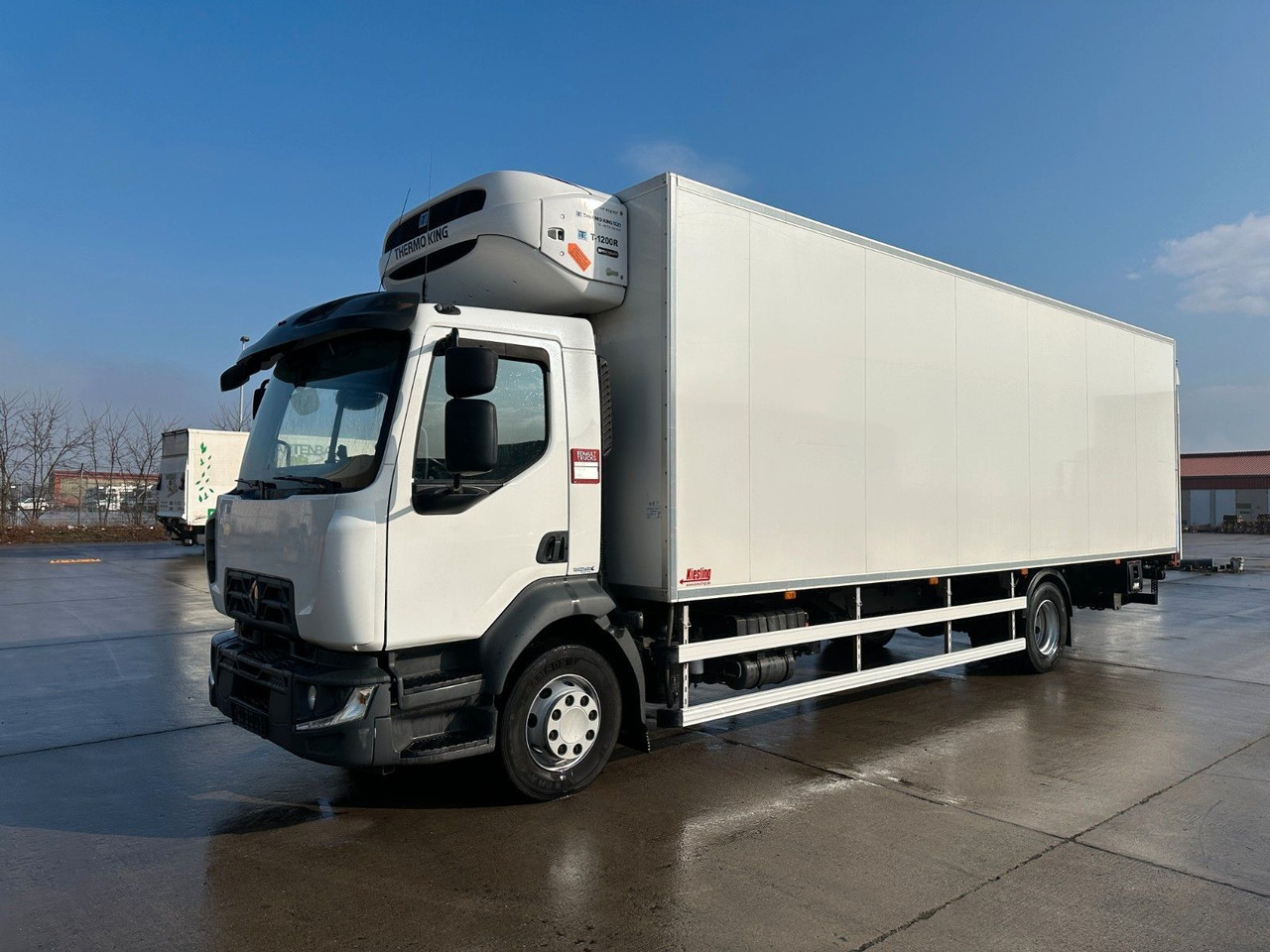 Renault D 16 280 DTI * THERMO-KING T1200R-50 SPECTRUM - Caminhão frigorífico: foto 2 Renault D 16 280 DTI * THERMO-KING T1200R-50 SPECTRUM - Caminhão frigorífico: foto 2