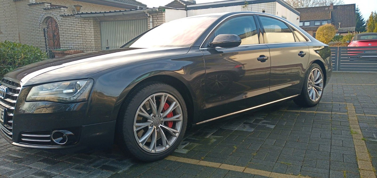 Audi A8 4.2 TDI tiptronic quattro - Sedã: foto 1 Audi A8 4.2 TDI tiptronic quattro - Sedã: foto 1