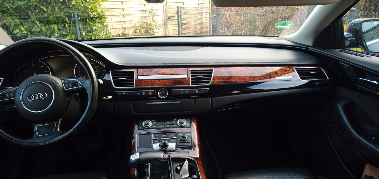 Audi A8 4.2 TDI tiptronic quattro - Sedã: foto 4 Audi A8 4.2 TDI tiptronic quattro - Sedã: foto 4