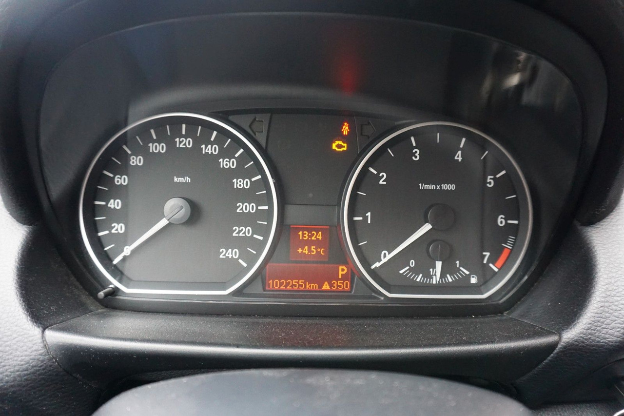 BMW 116i - Sedã: foto 4 BMW 116i - Sedã: foto 4