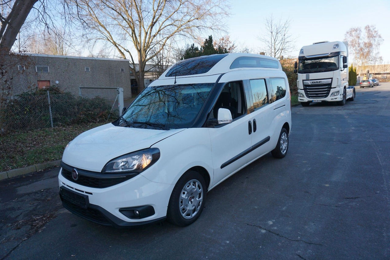 Fiat Doblo 1.6 16V Multijet 88kW Rollstuhlumbau - Furgão de passageiros: foto 1 Fiat Doblo 1.6 16V Multijet 88kW Rollstuhlumbau - Furgão de passageiros: foto 1