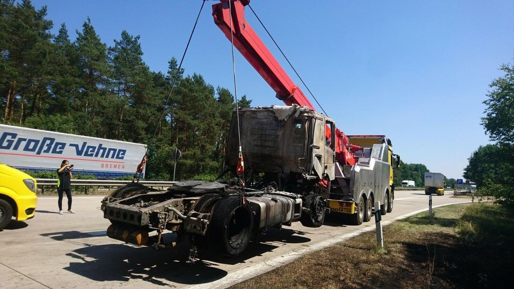 Mercedes-Benz Arocs 8x8 4153 G&G Wrecker Mercedes-Benz Arocs 8x8 4153 G&G Wrecker - Caminhão reboque: foto 4 Mercedes-Benz Arocs 8x8 4153 G&G Wrecker Mercedes-Benz Arocs 8x8 4153 G&G Wrecker - Caminhão reboque: foto 4