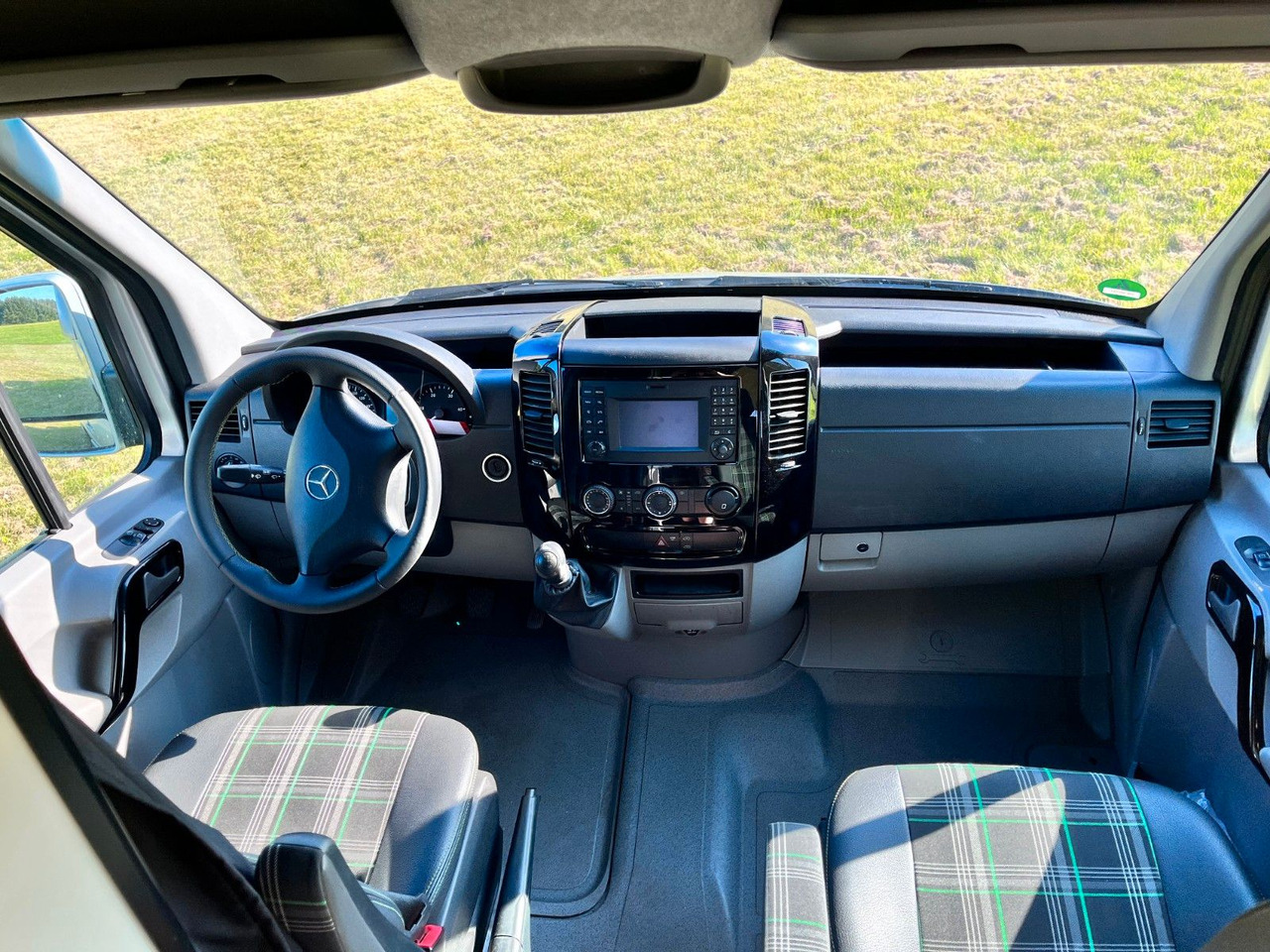 Locação de  Mercedes-Benz Sprinter 3,5t  Solar / Dusche / WC Mercedes-Benz Sprinter 3,5t  Solar / Dusche / WC: foto 9