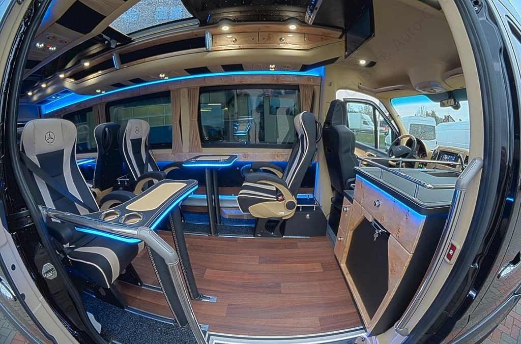 Mercedes-Benz Sprinter 319 VIP 8+1 Mercedes-Benz Sprinter 319 VIP 8+1 - Micro-ônibus, Furgão de passageiros: foto 2 Mercedes-Benz Sprinter 319 VIP 8+1 Mercedes-Benz Sprinter 319 VIP 8+1 - Micro-ônibus, Furgão de passageiros: foto 2