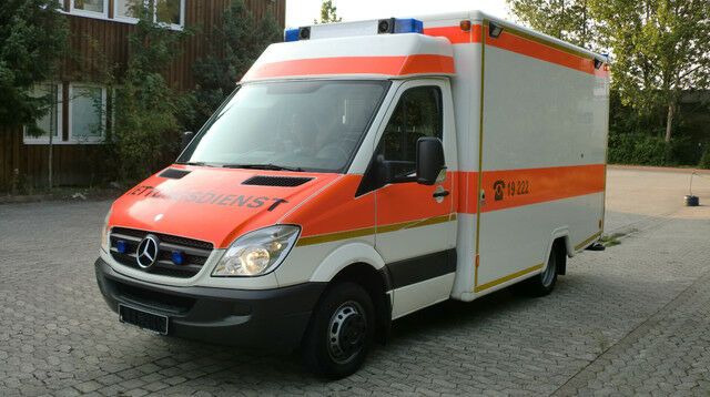 Mercedes-Benz Sprinter 516 CDI /on Stock / - Ambulância: foto 2 Mercedes-Benz Sprinter 516 CDI /on Stock / - Ambulância: foto 2