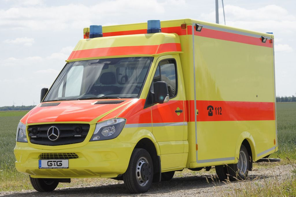 Mercedes-Benz Sprinter 519 // Mod. 2017 // 1 J Garantie // - Ambulância: foto 4 Mercedes-Benz Sprinter 519 // Mod. 2017 // 1 J Garantie // - Ambulância: foto 4