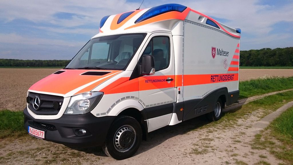 Mercedes-Benz Tigis Mod 2016 wie neu Mercedes-Benz Tigis Mod 2016 wie neu - Ambulância: foto 1 Mercedes-Benz Tigis Mod 2016 wie neu Mercedes-Benz Tigis Mod 2016 wie neu - Ambulância: foto 1
