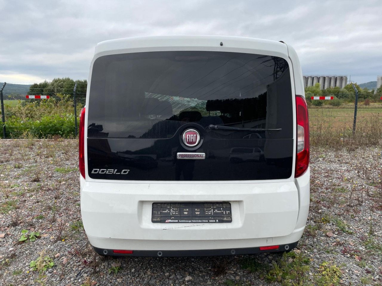 Fiat Doblo Maxi 1.6 M-Jet Euro6 Klima ZV - Furgão de passageiros: foto 4 Fiat Doblo Maxi 1.6 M-Jet Euro6 Klima ZV - Furgão de passageiros: foto 4