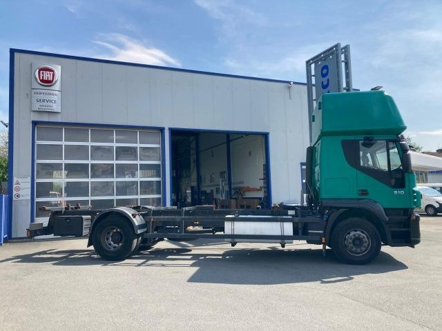 Iveco Stralis AT190S31/FP CM TOPSLEEPER Euro5 Intarder - Caminhão transportador de contêineres/ Caixa móvel: foto 3 Iveco Stralis AT190S31/FP CM TOPSLEEPER Euro5 Intarder - Caminhão transportador de contêineres/ Caixa móvel: foto 3