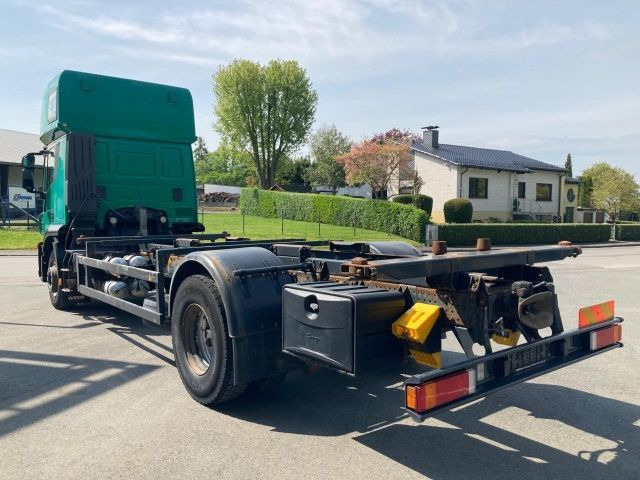 Iveco Stralis AT190S31/FP CM TOPSLEEPER Euro5 Intarder - Caminhão transportador de contêineres/ Caixa móvel: foto 5 Iveco Stralis AT190S31/FP CM TOPSLEEPER Euro5 Intarder - Caminhão transportador de contêineres/ Caixa móvel: foto 5