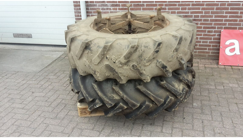 Dubbellucht 34 inch - Jantes e pneus: foto 1 Dubbellucht 34 inch - Jantes e pneus: foto 1